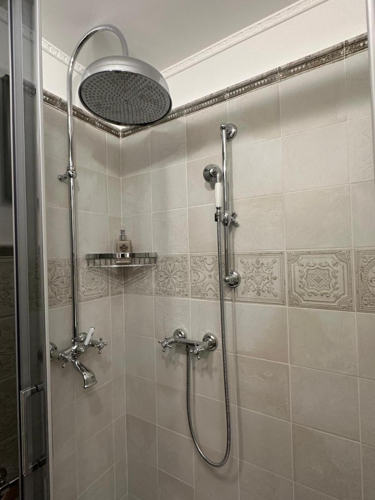 فندق Regal House Anzio Manetti 16 المظهر الخارجي الصورة